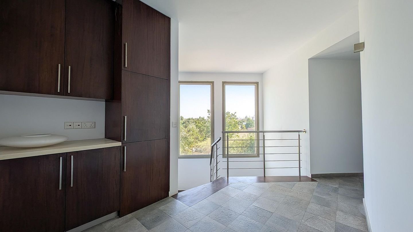 Two storey house in Pano Deftera, Nicosia photo 31