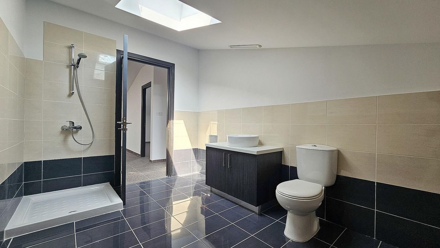 Charming Metallic-Frame with prefabricated walls , detached Home with Attic in Peristerona, Nicosia photo 22