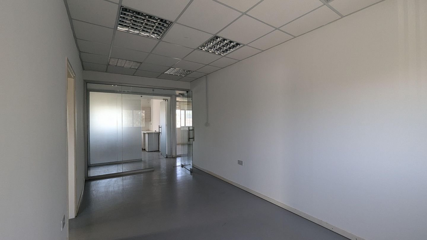 Office space in Kaimakli, Nicosia photo 9