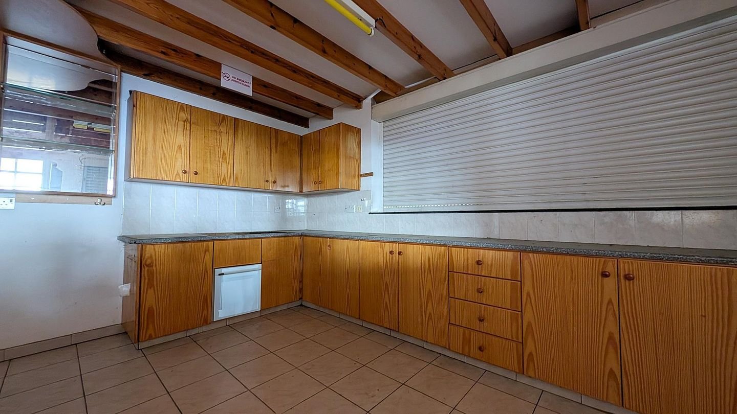 Former Hotel Building with Development Potential – Pedoulas, Nicosia photo 10