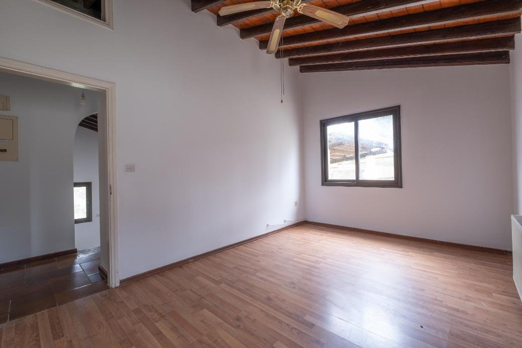 3 bedroom house in Tala, Paphos photo 14