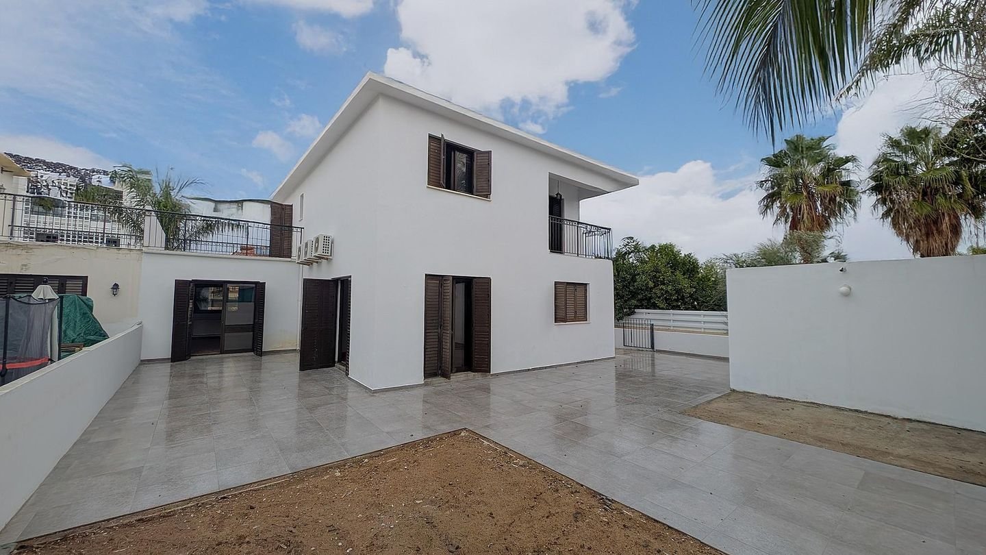 Elegant 3-bedroom semi-detached house in Engomi, Nicosia photo 30