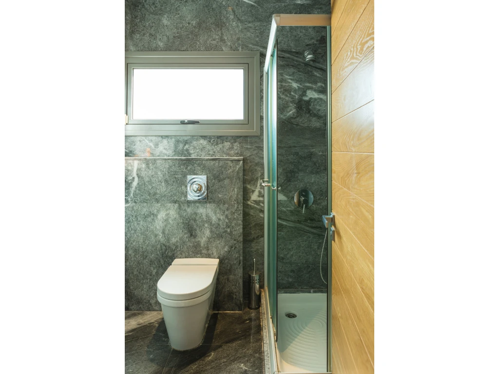 4 BR Penthouse in Neapolis, Limassol photo 12