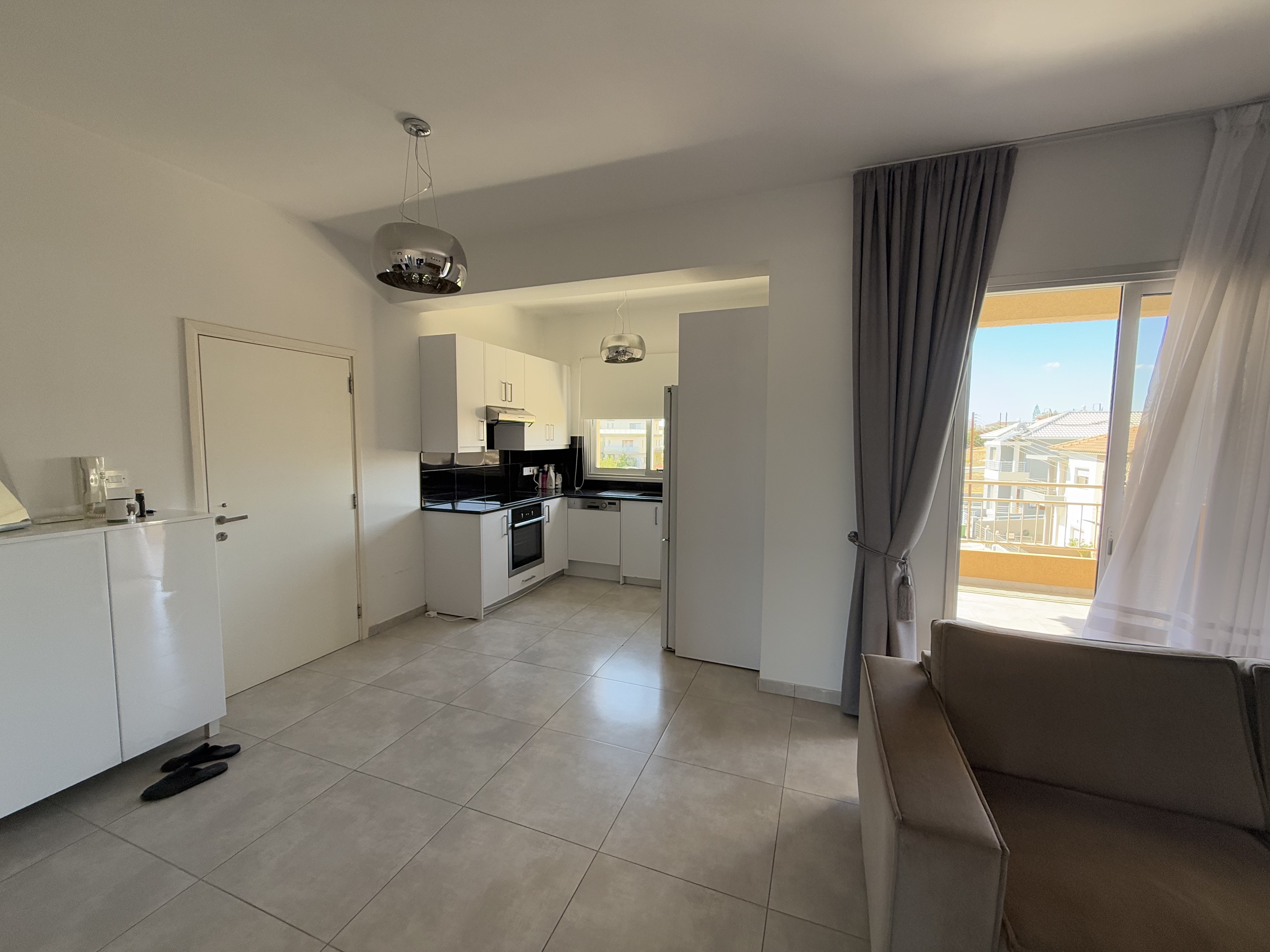 2 BR Apartment in Ypsonas, Limassol photo 3