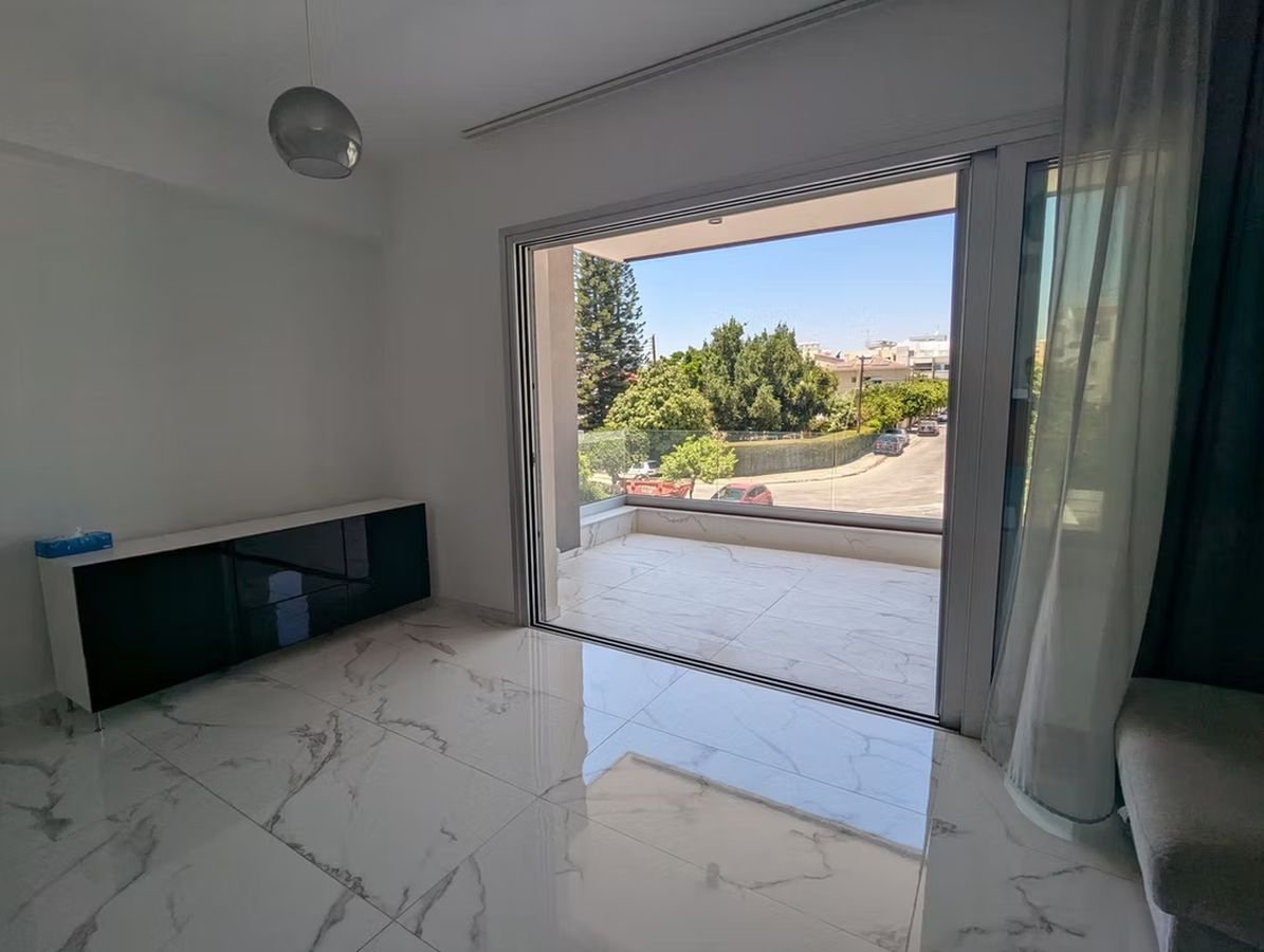 2 BR Apartment in Mesa Geitonia, Limassol photo 2