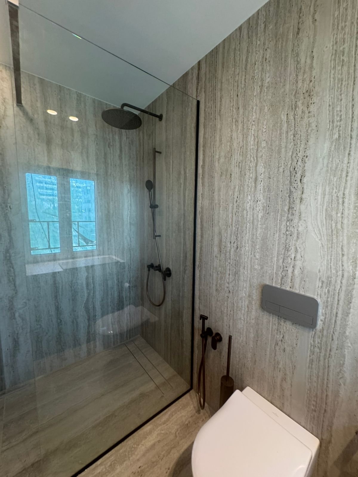 4 BR Luxury Apartment in Agios Tychonas, Limassol photo 14