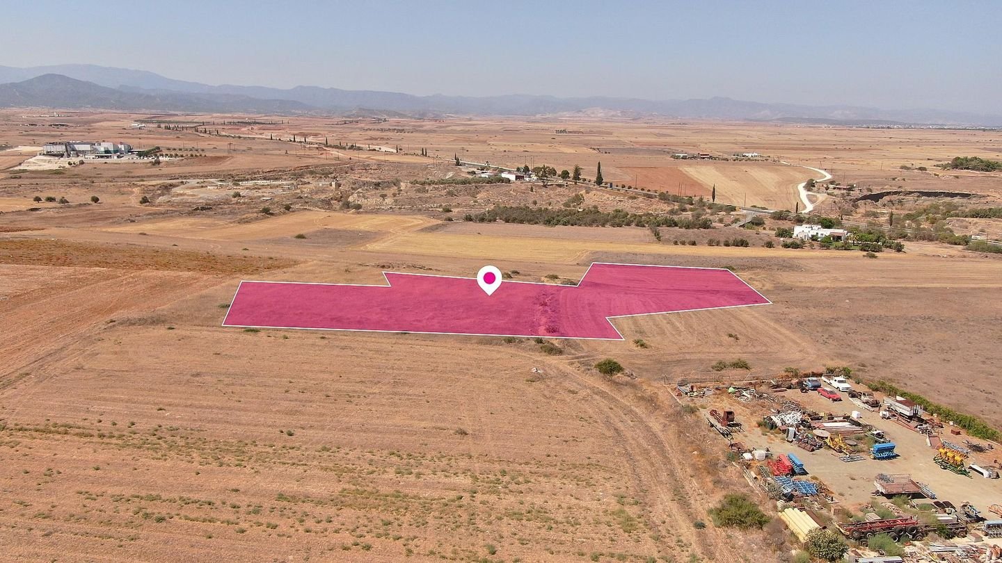 Industrial field in Astromeritis, Nicosia. photo 3