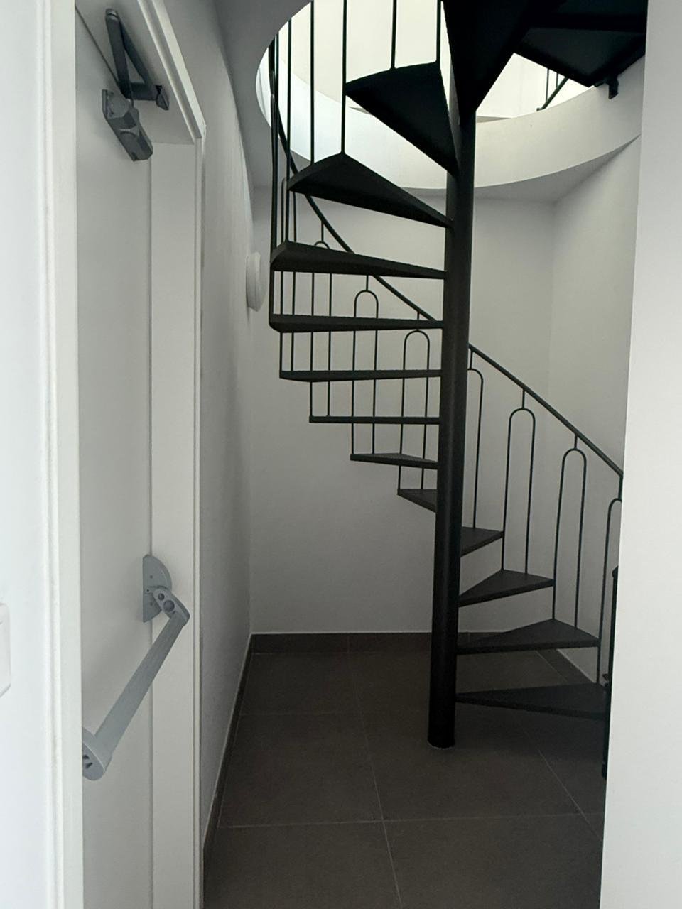 Shop + mezzanine in Katholiki, Limassol photo 4