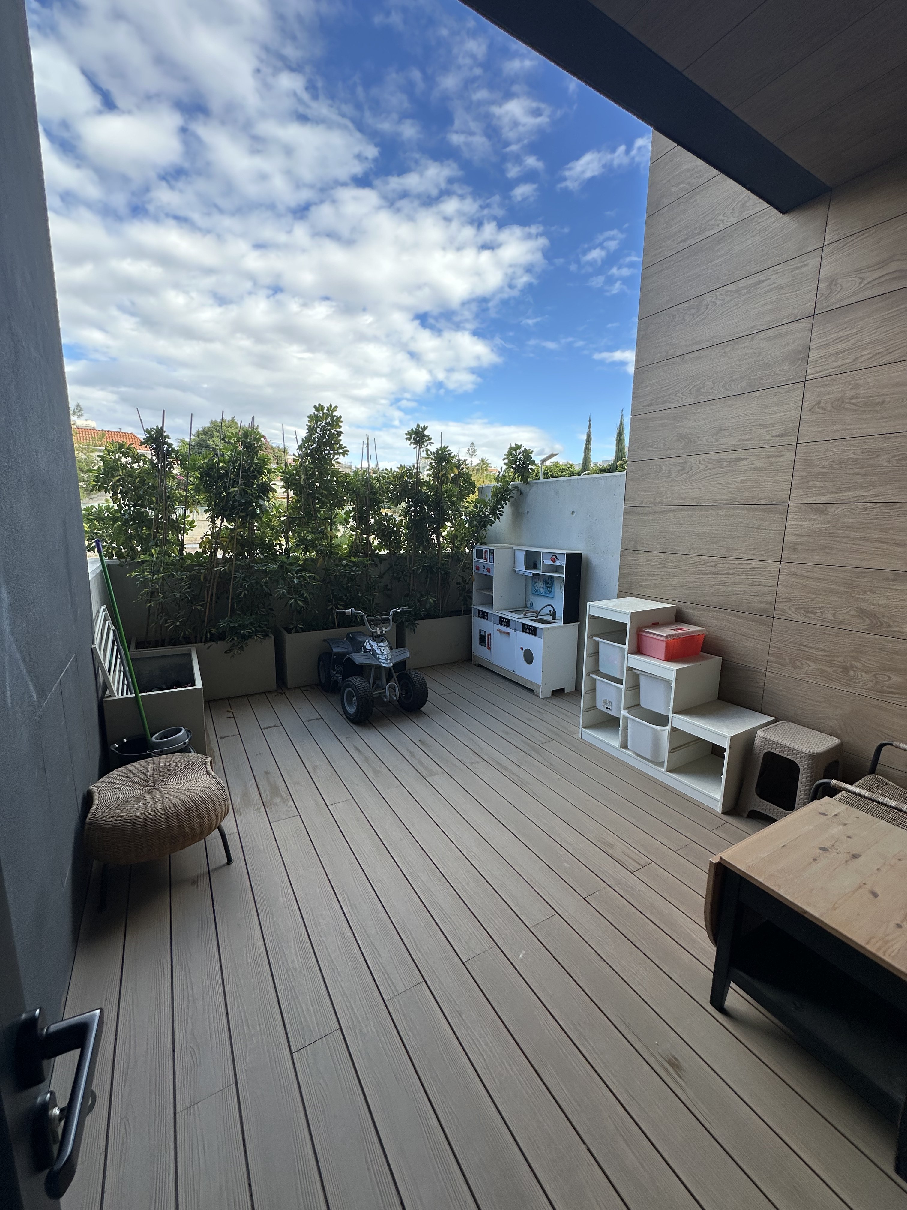 4 BR Triplex Apartment with a garden in Potamos Germasogeias, Limassol photo 14