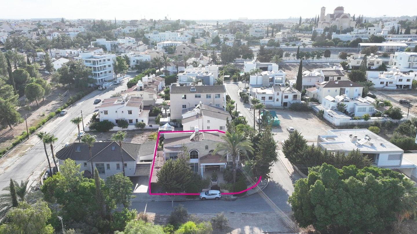 Three-bedroom house in Egkomi, Nicosia. photo 3