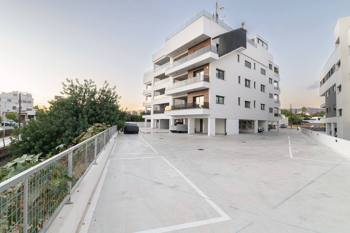 3 BR Apartment in Mesa Geitonia, Limassol photo 22