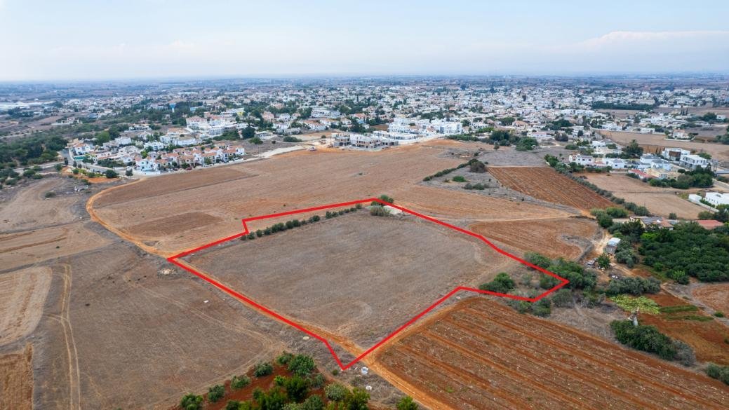 Residential field in Frenaros, Famagusta photo 3