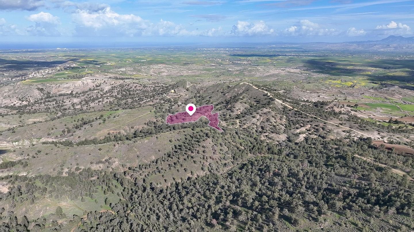Livestock field located in Agia Marina Xyliatou, Nicosia. photo 1