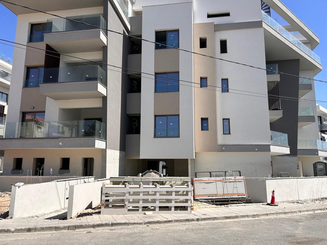 3 BR Apartment in Agios Athanasios, Limassol photo 3
