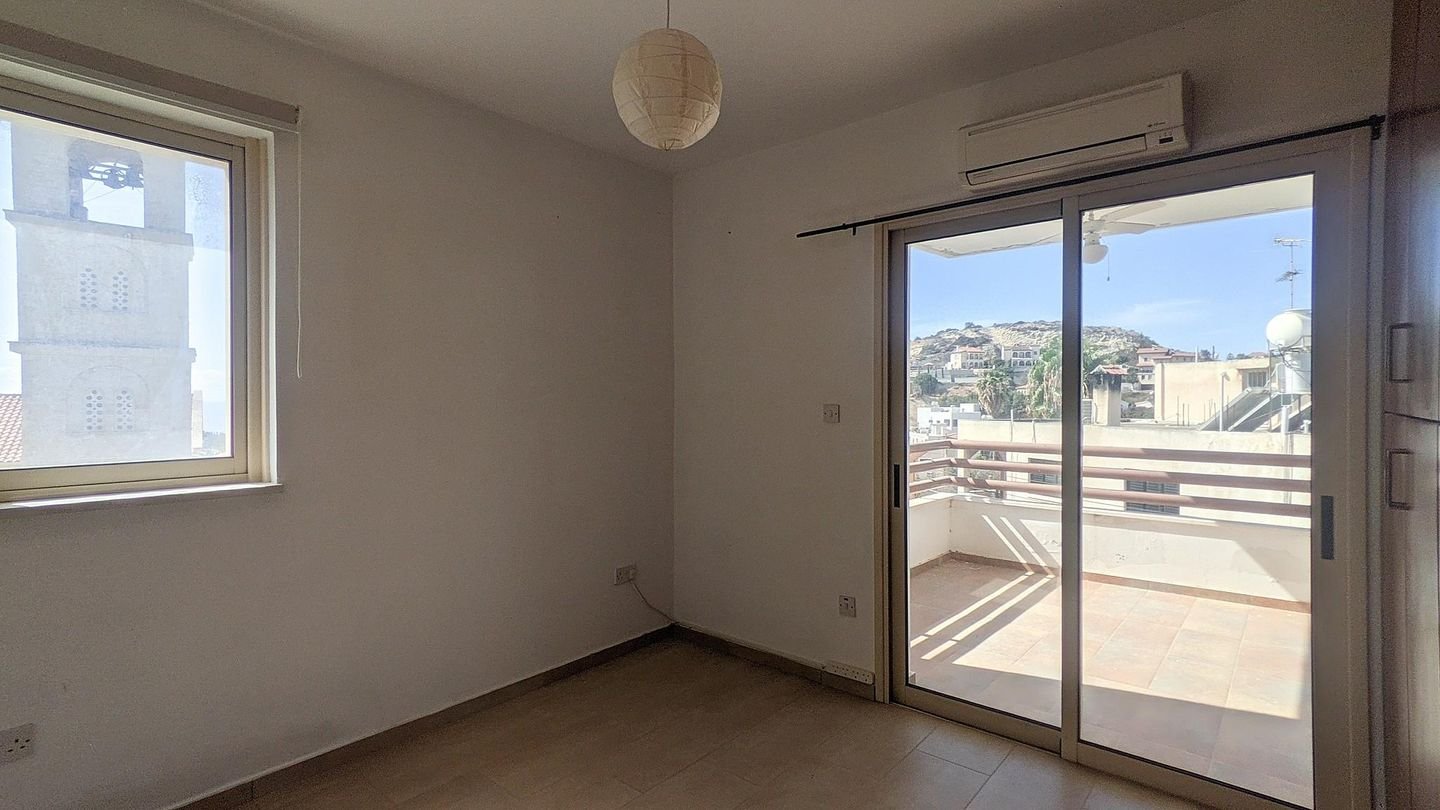 Modern 3-Bedroom Apartment, Agios Tychon, Limassol photo 12