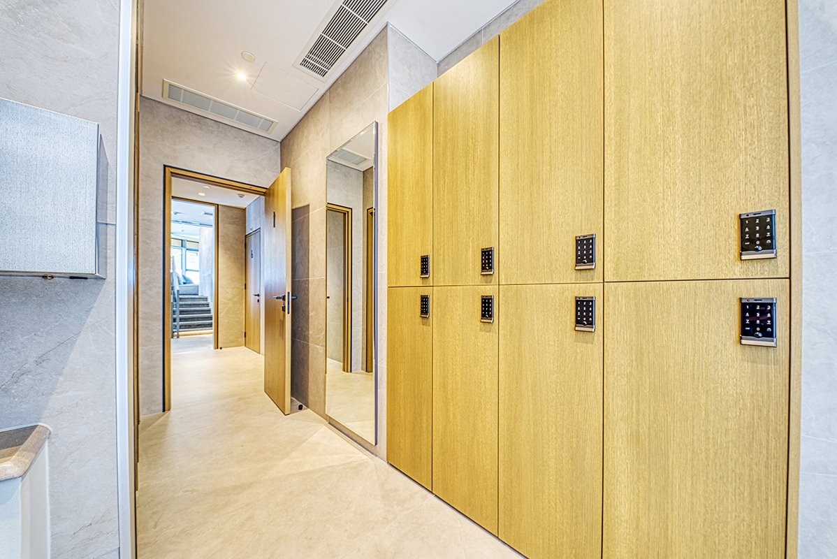 3 BR Luxury Apartment in Neapolis, Limassol photo 19