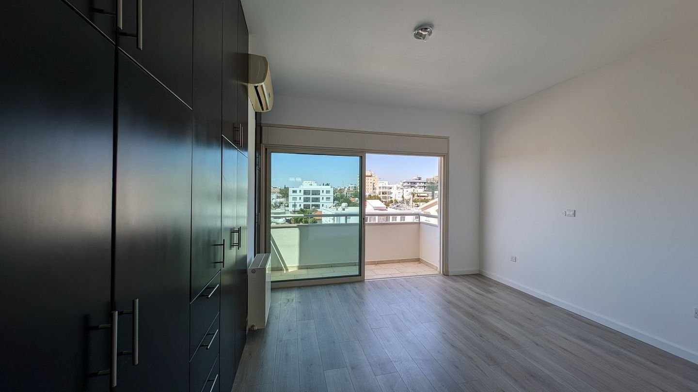 Top Floor 2-Bedroom Αpartment in Agios Dimitrios, Strovolos, Nicosia photo 14