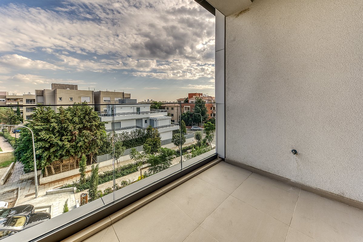 1 BR Apartment in Mesa Geitonia, Limassol photo 9