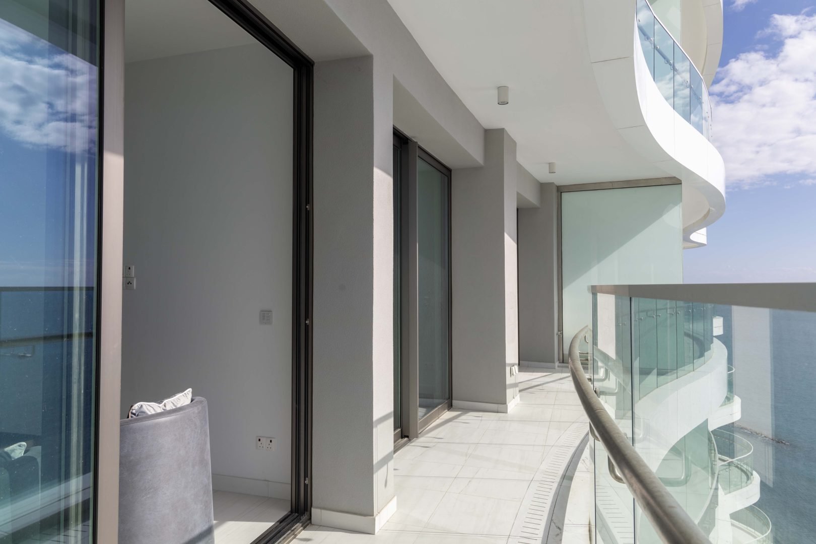 2 BR Apartment in Germasogeia, Limassol photo 14