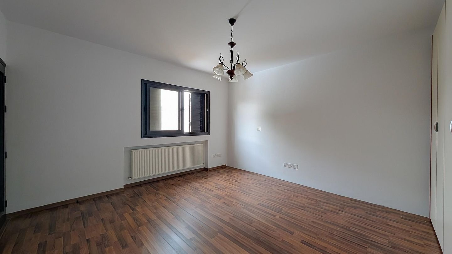 Elegant 3-bedroom semi-detached house in Engomi, Nicosia photo 20