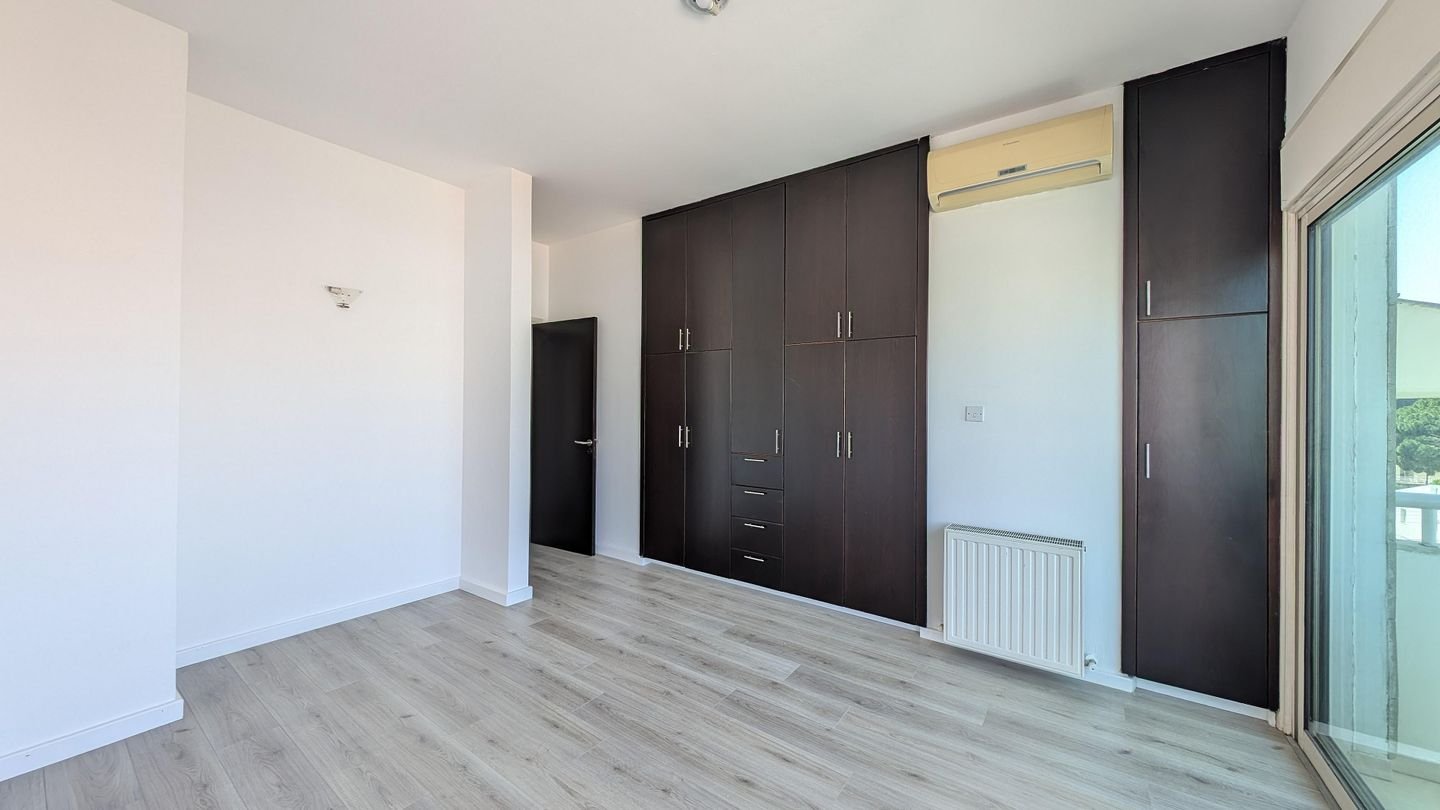 Top Floor 2-Bedroom Αpartment in Agios Dimitrios, Strovolos, Nicosia photo 7