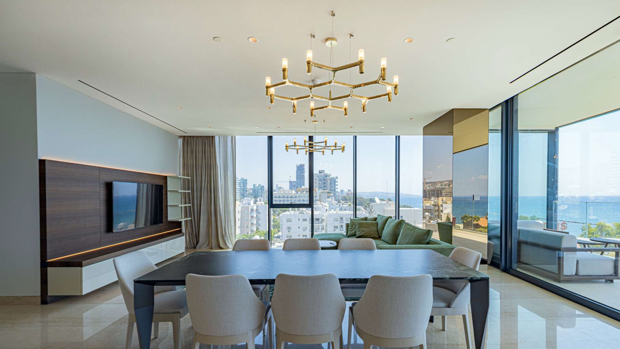 3 BR Luxury Apartment in Mouttagiaka, Limassol photo 1