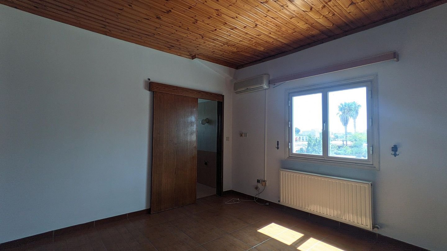 Residential building in Kokkinotrimithia, Nicosia photo 33