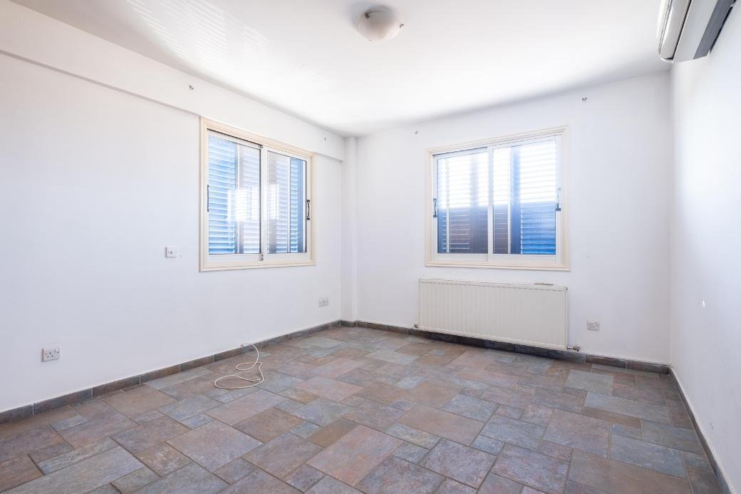 Mixed-use building in Egkomi, Nicosia photo 9