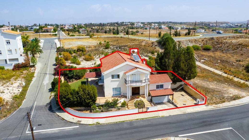 4 bedroom house in Dali, Nicosia photo 2