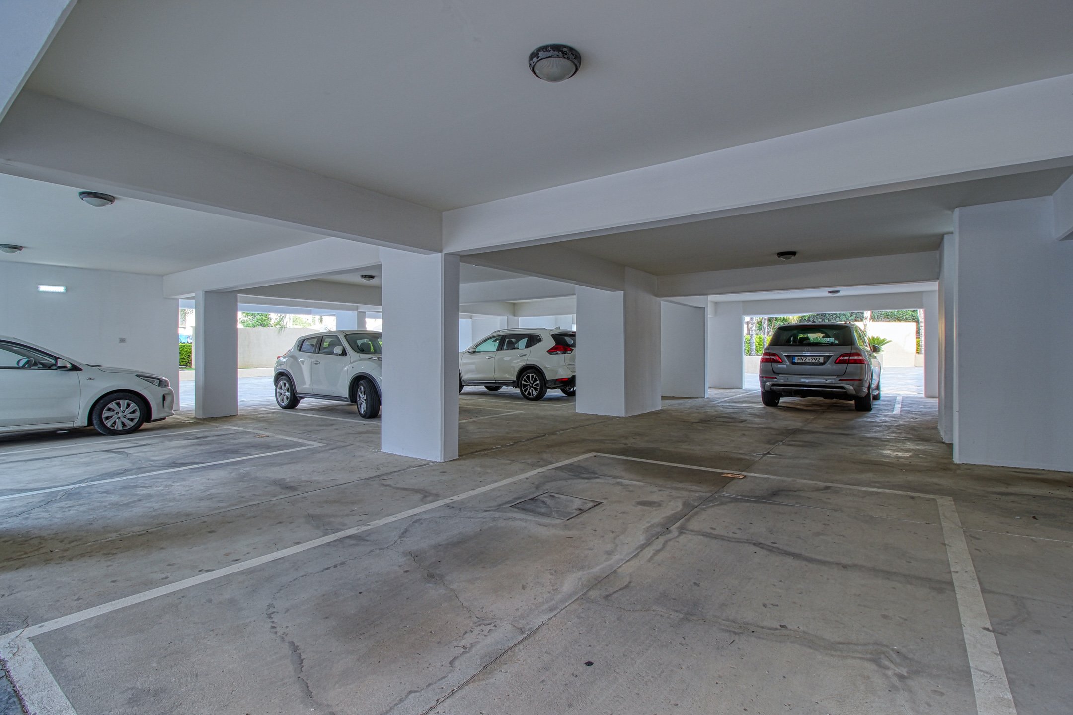 3 BR Apartment in Mouttagiaka, Limassol photo 17