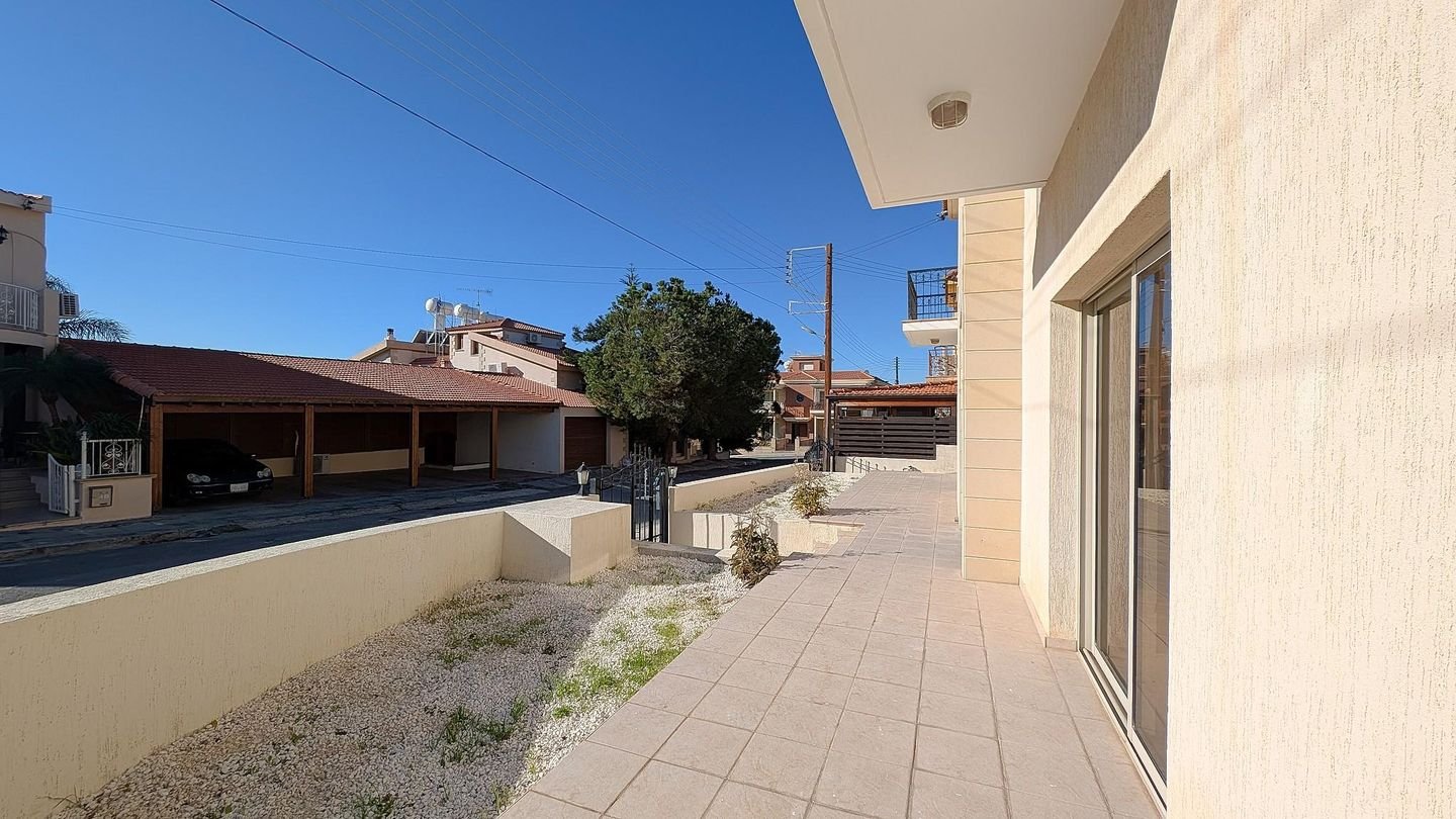 Two Storey Detached House, Kolossi, Limassol photo 9