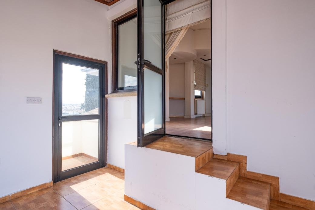 4 bedroom house in Agios Vasileios, Strovolos, Nicosia photo 14