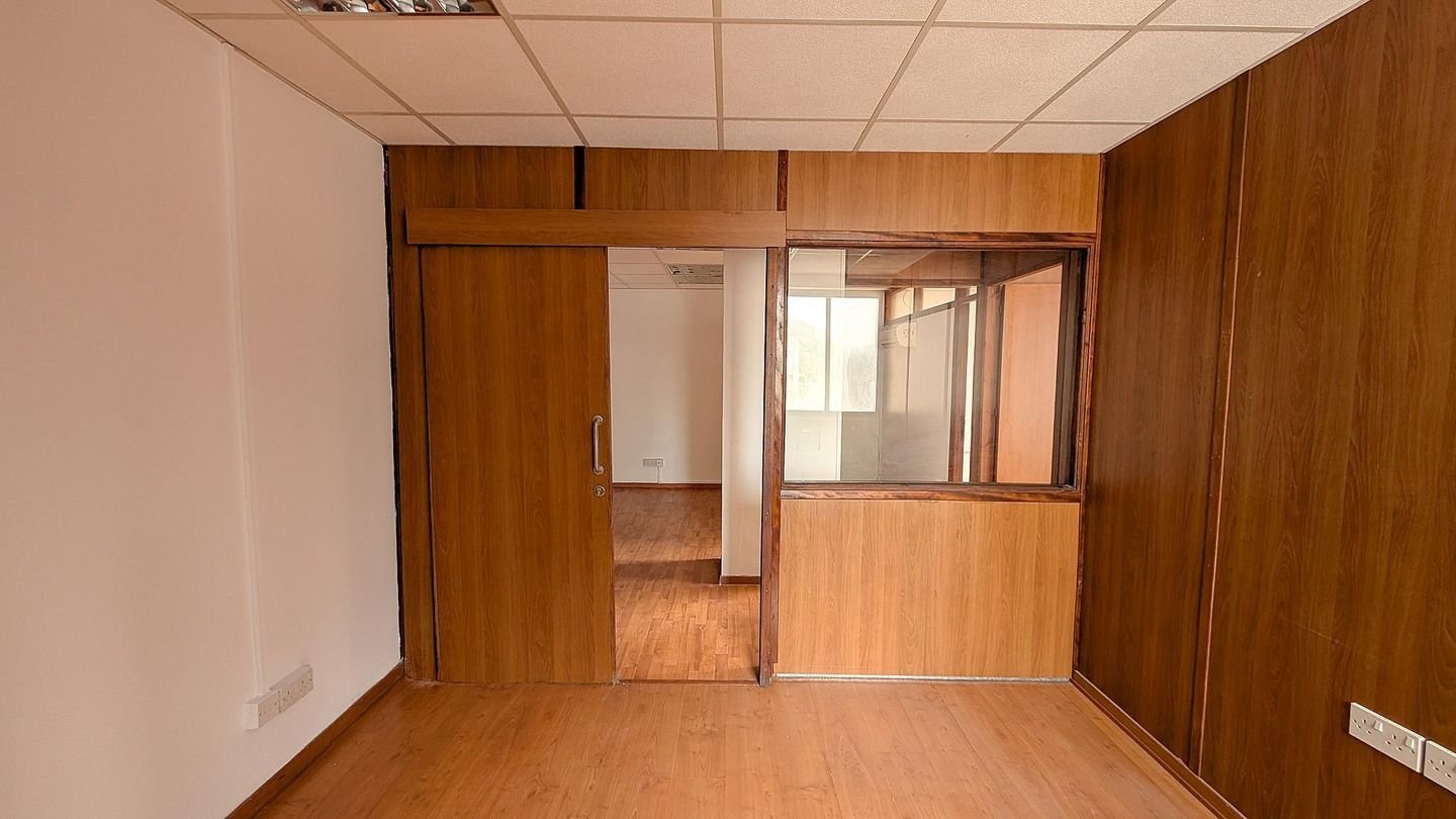 Office Unit in the Heart of Nicosia – Trypiotis Quarter photo 11