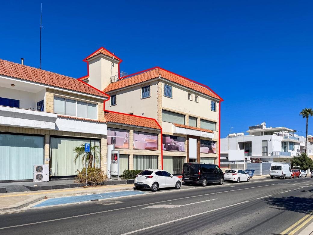 Mixed-use building in Egkomi, Nicosia photo 2