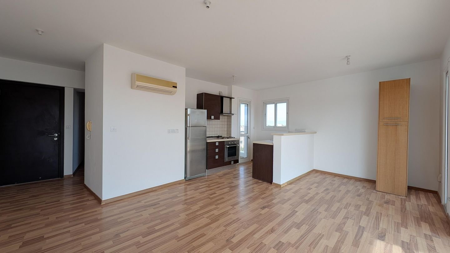 Top-Floor 2-Bedroom Apartment in Panagia, Nicosia photo 7