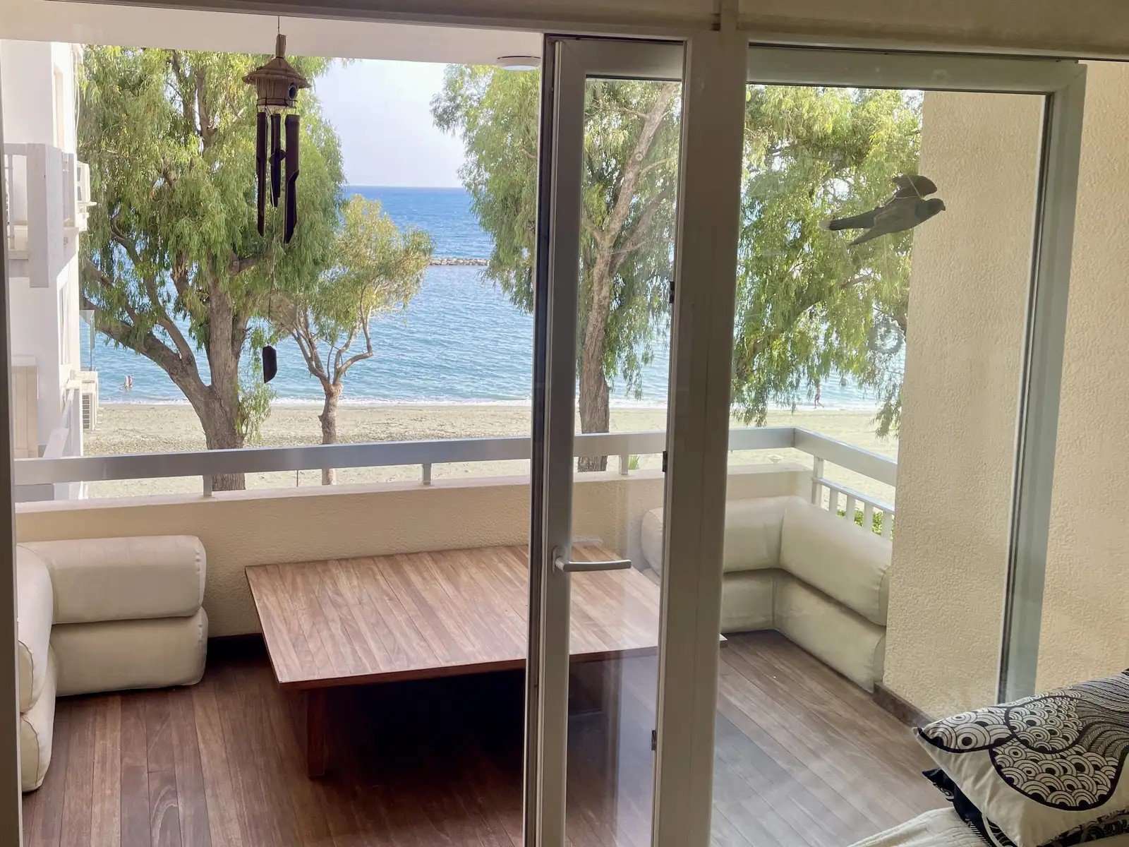 3 BR Seafront Apartment in Agios Tychonas, Limassol photo 5