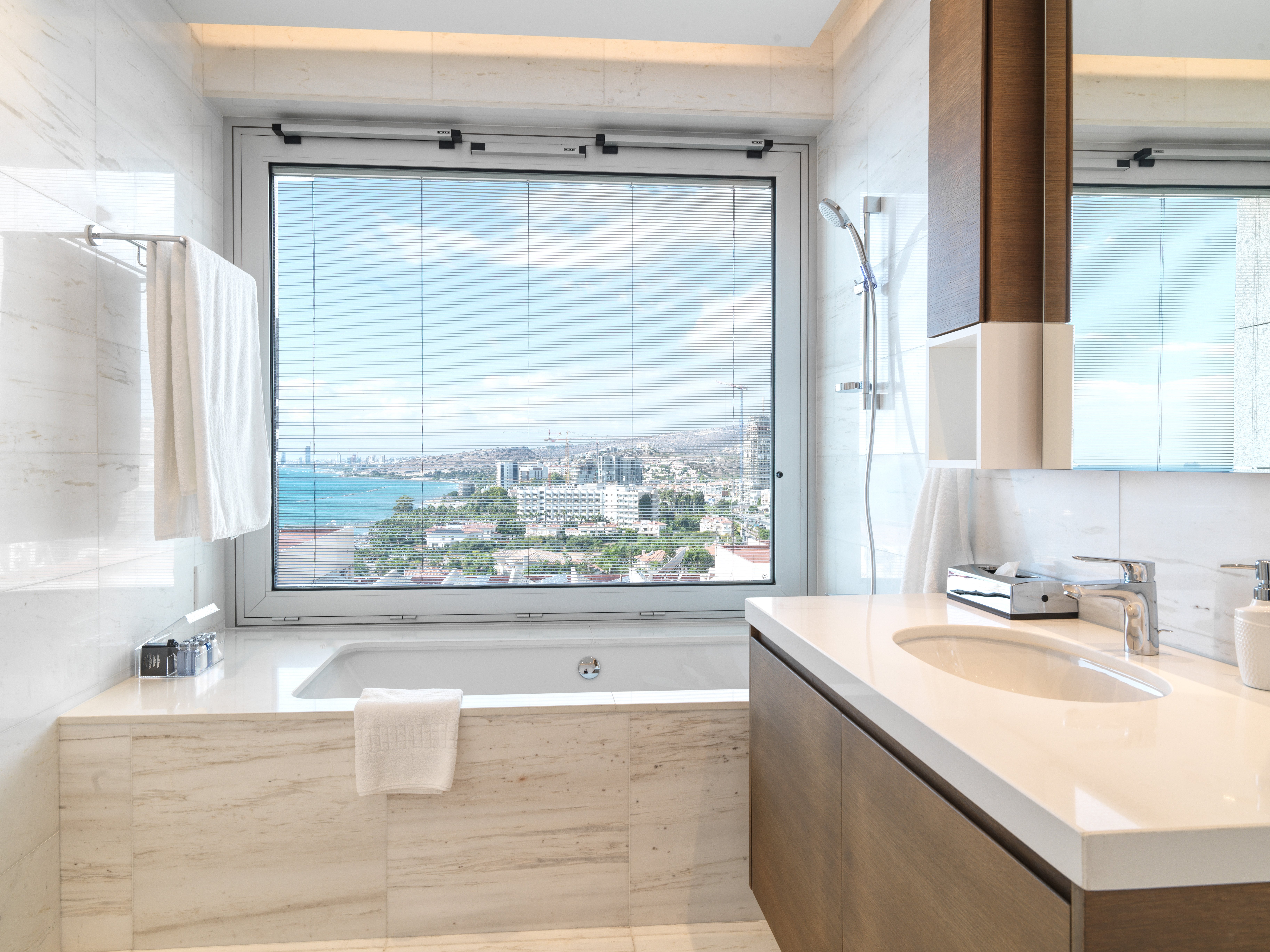 3 BR Apartment in Parekklisia Tourist Area, Limassol photo 11