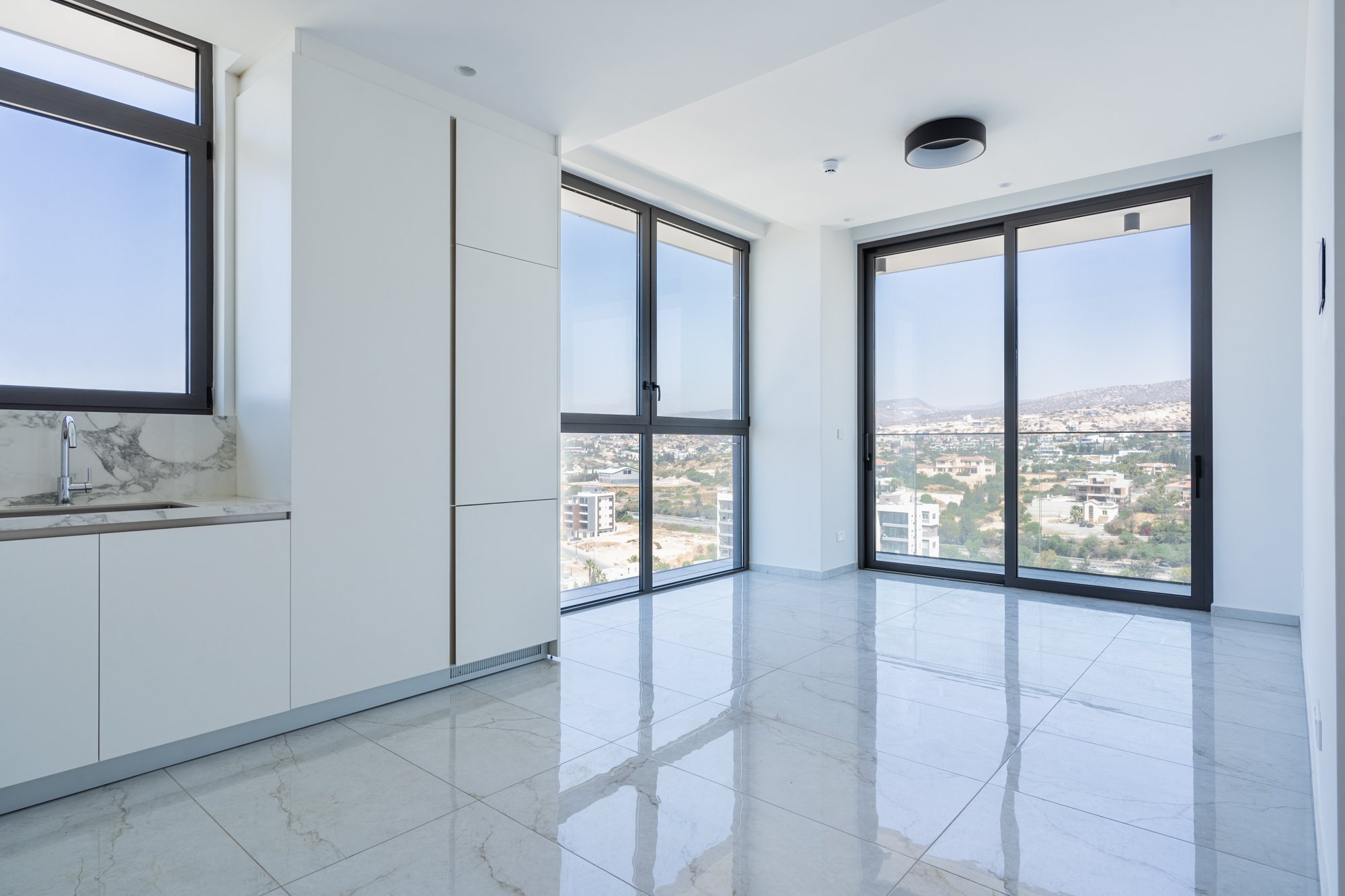 1 BR Apartment in Agios Tychonas, Limassol photo 2