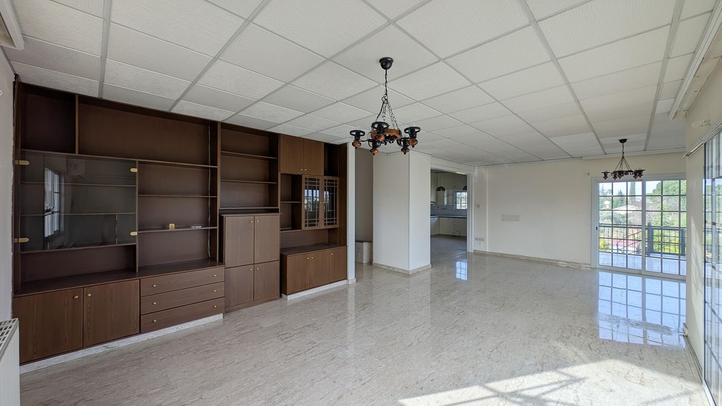 Spacious 4-Bedroom Detached House in Pera Chorio, Nicosia photo 22
