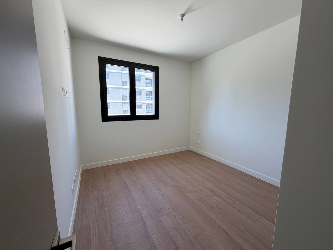 1 BR Apartment in Zakaki, Limassol photo 3