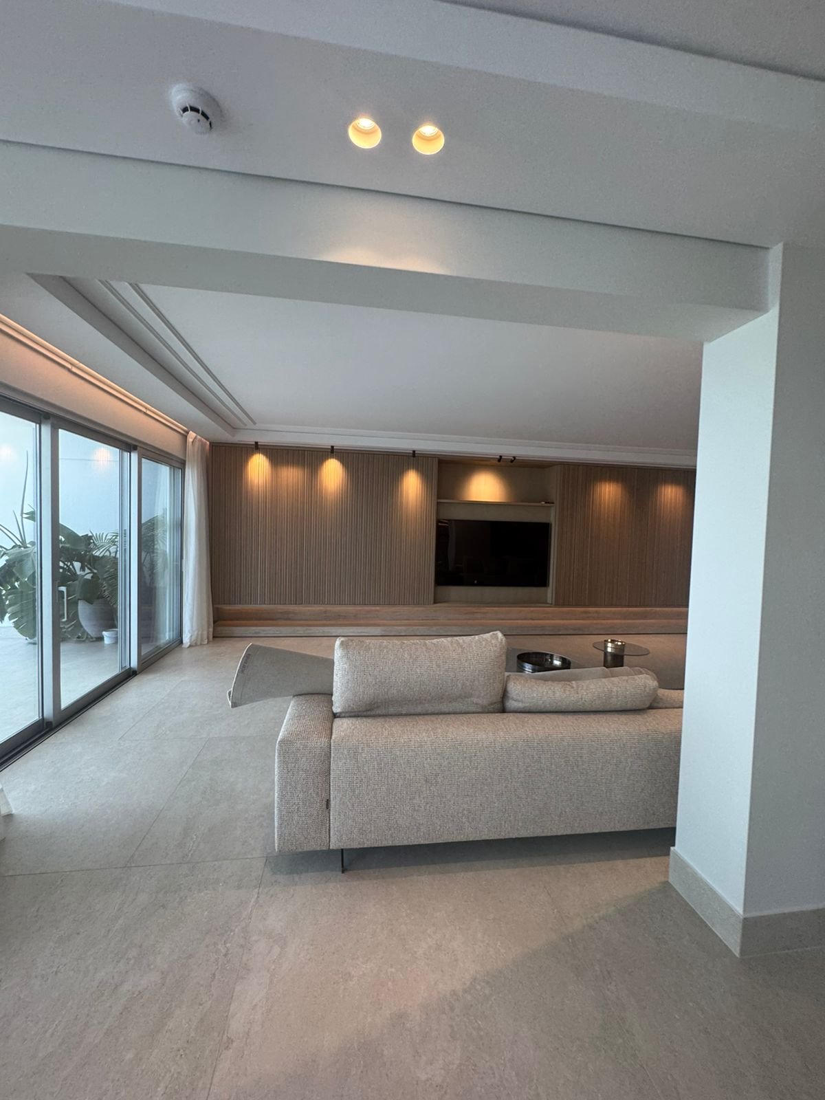 4 BR Luxury Apartment in Agios Tychonas, Limassol photo 6