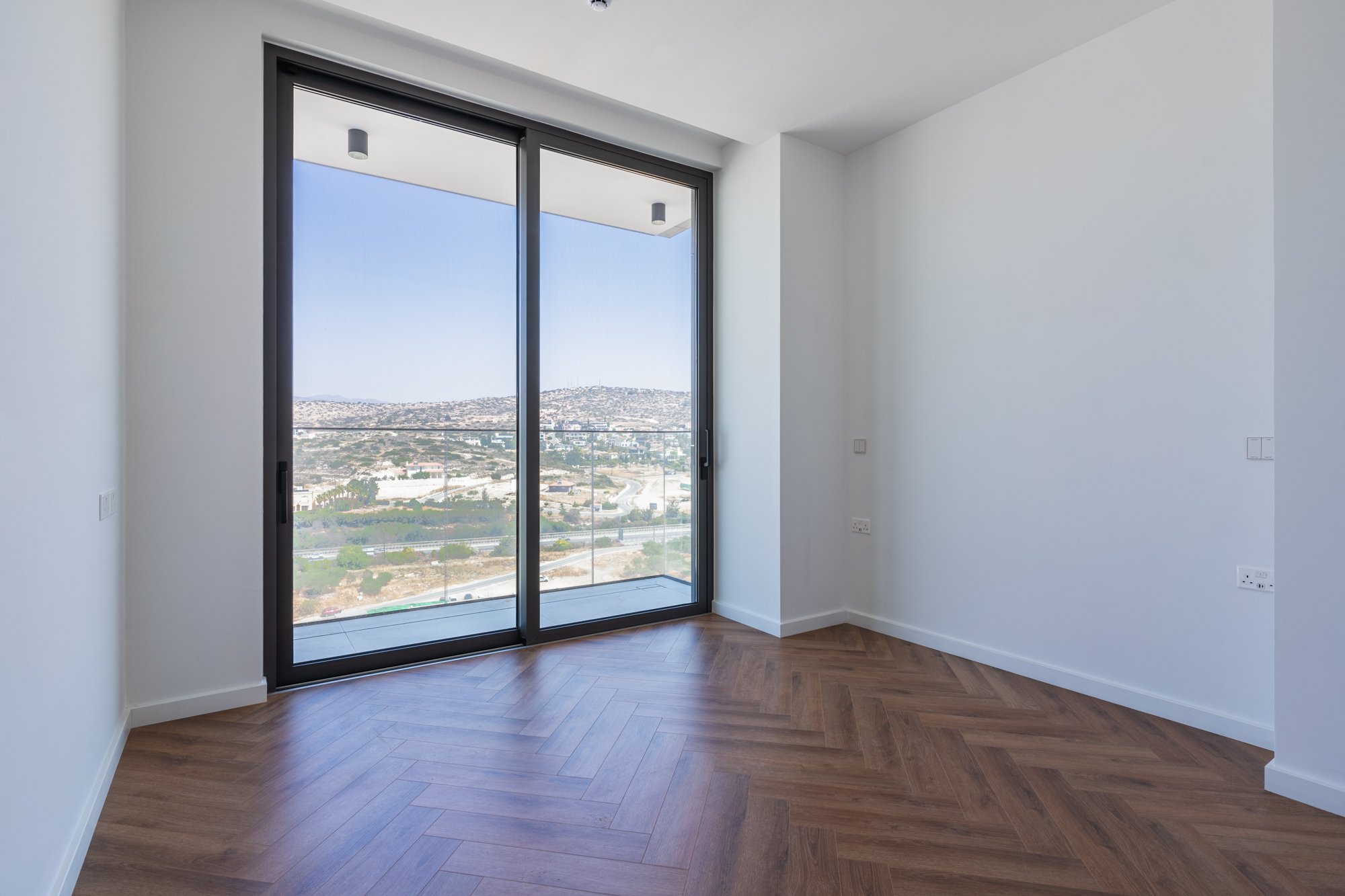 1 BR Apartment in Agios Tychonas, Limassol photo 6