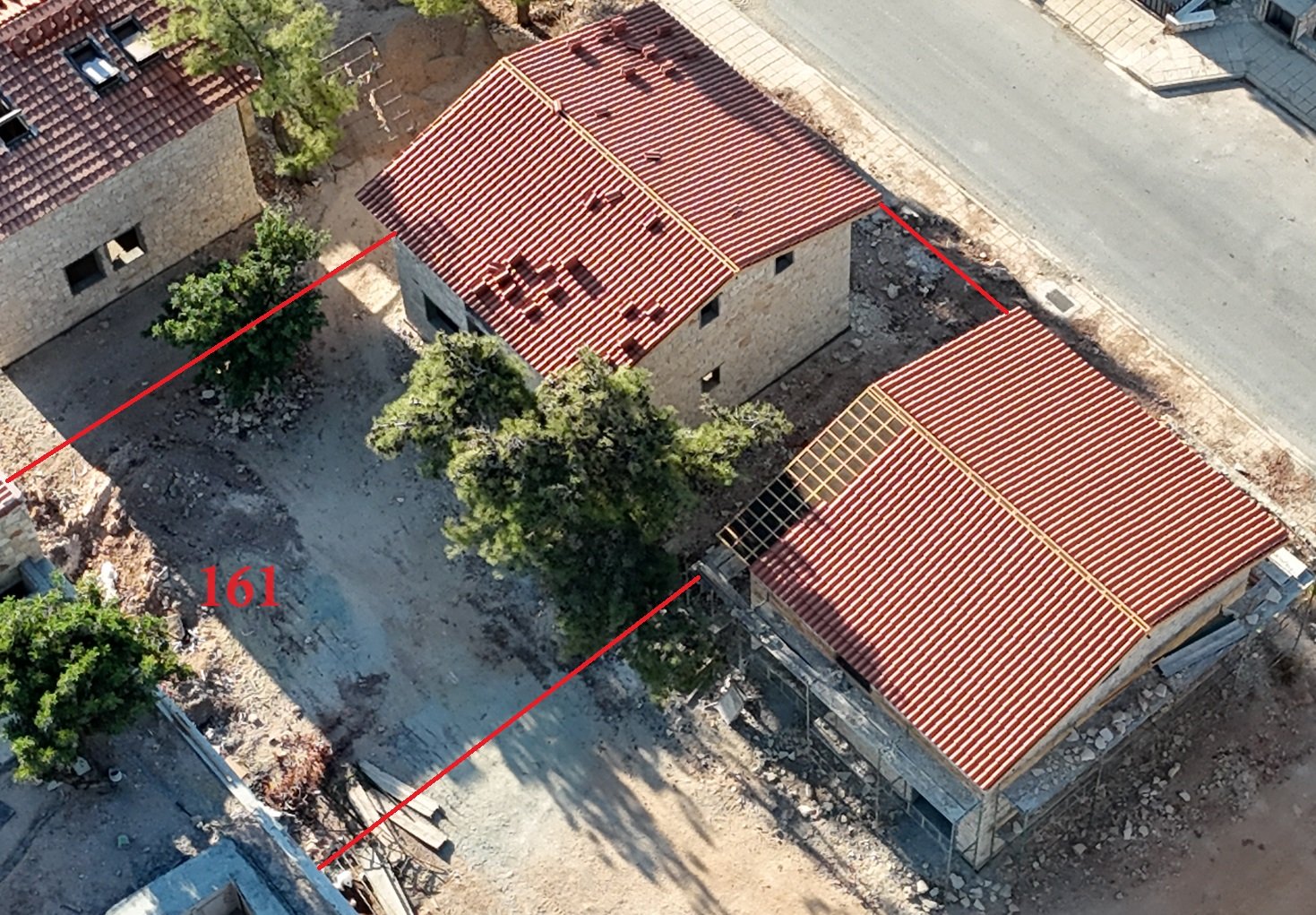 4 BR House in Souni photo 4