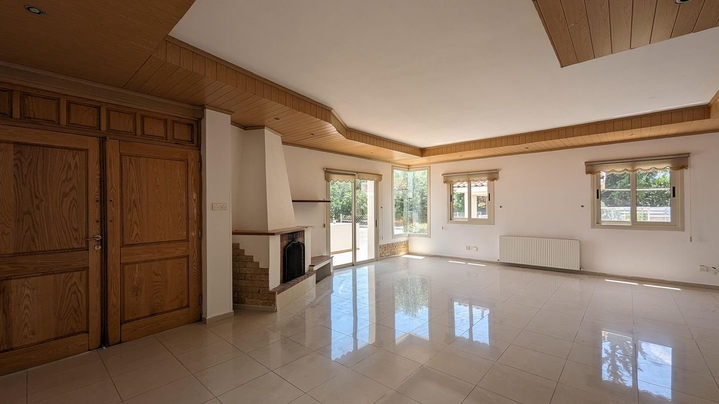 Four bedroom house with attic, in Lakatamia, Nicosia. photo 8