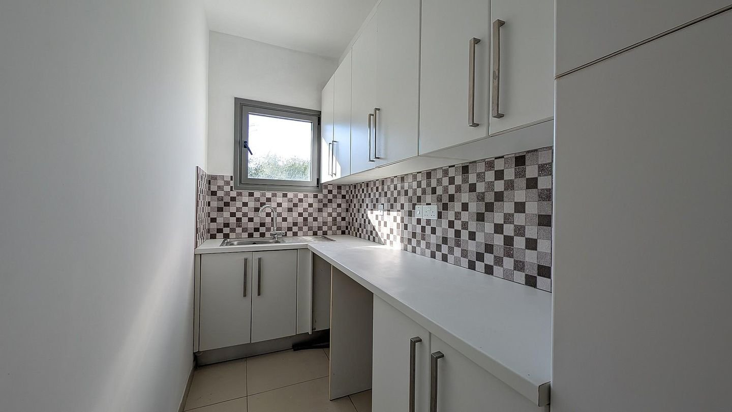 Elegant Detached Home with Pool in Moni, Limassol photo 13