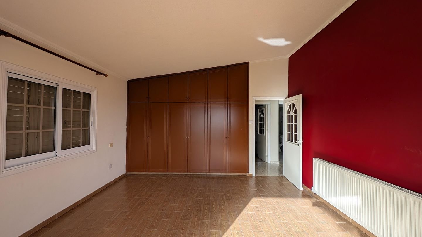 Spacious 4-Bedroom Detached House in Pera Chorio, Nicosia photo 33