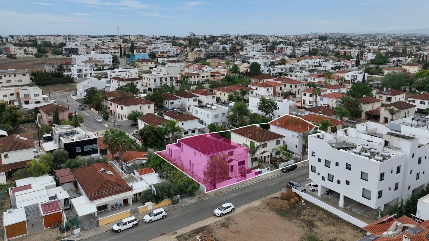 Elegant 3-bedroom semi-detached house in Engomi, Nicosia photo 3