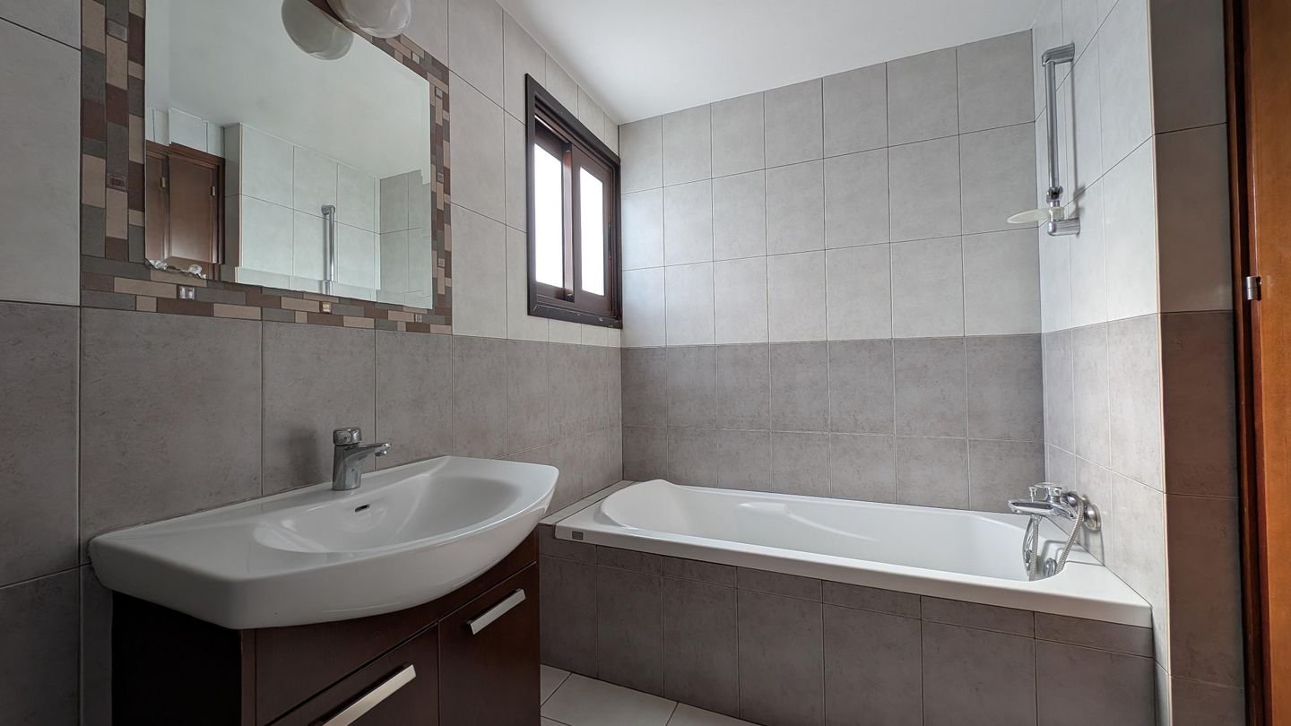 Two-Storey Semi-Detached House in Psimolofou, Nicosia photo 21