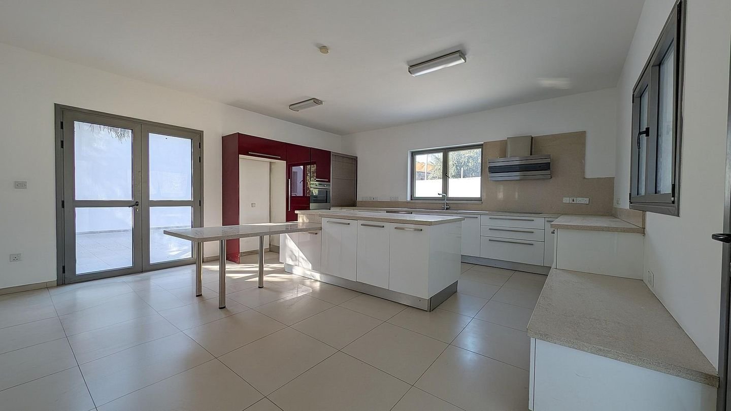 Elegant Detached Home with Pool in Moni, Limassol photo 11