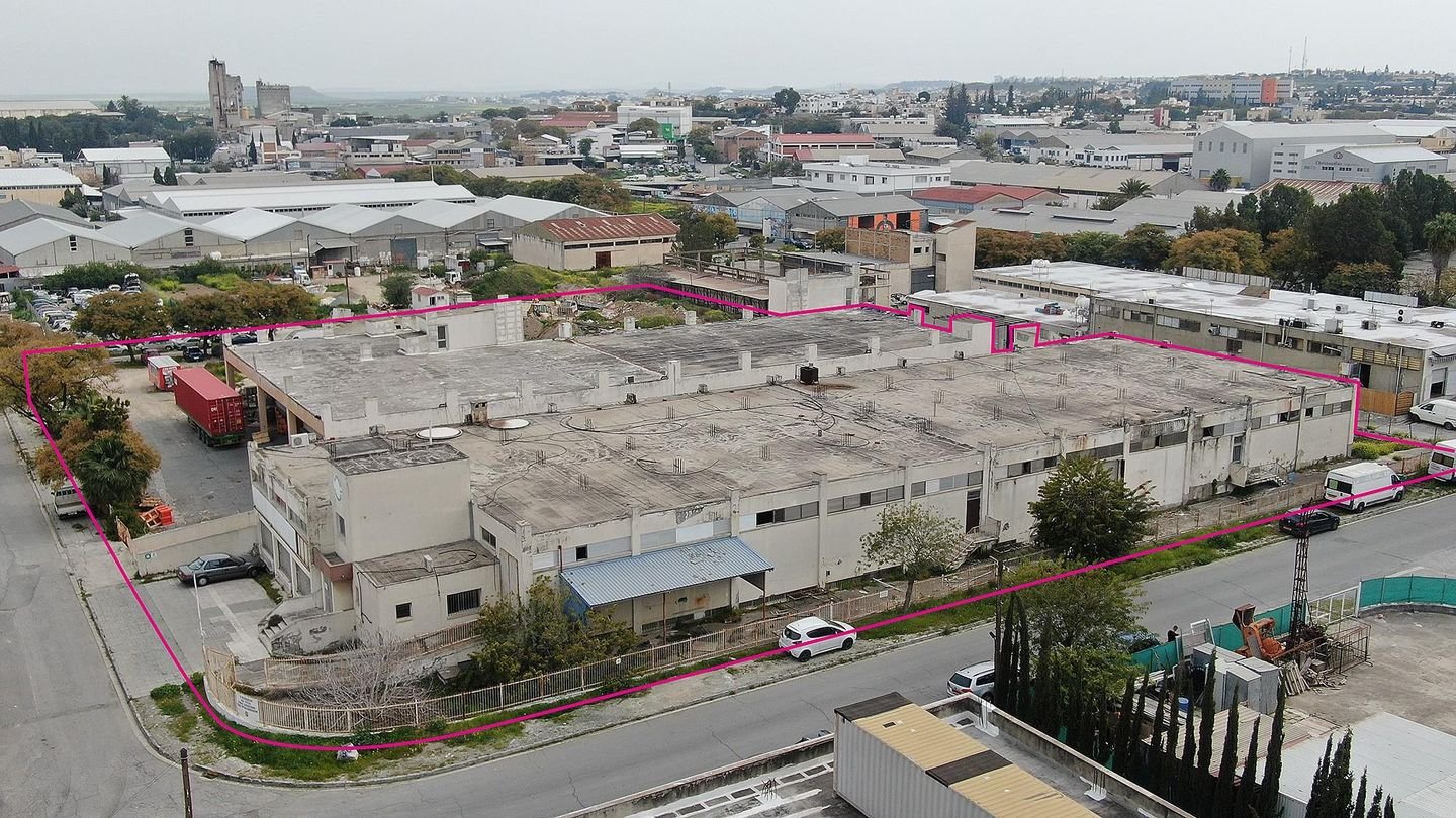 Three Industrial (Special zone ΕΠ6) plots, Kaimakli, Nicosia photo 1